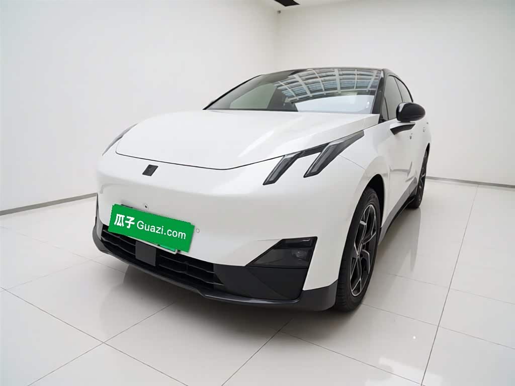 Lynk & Co Z20
