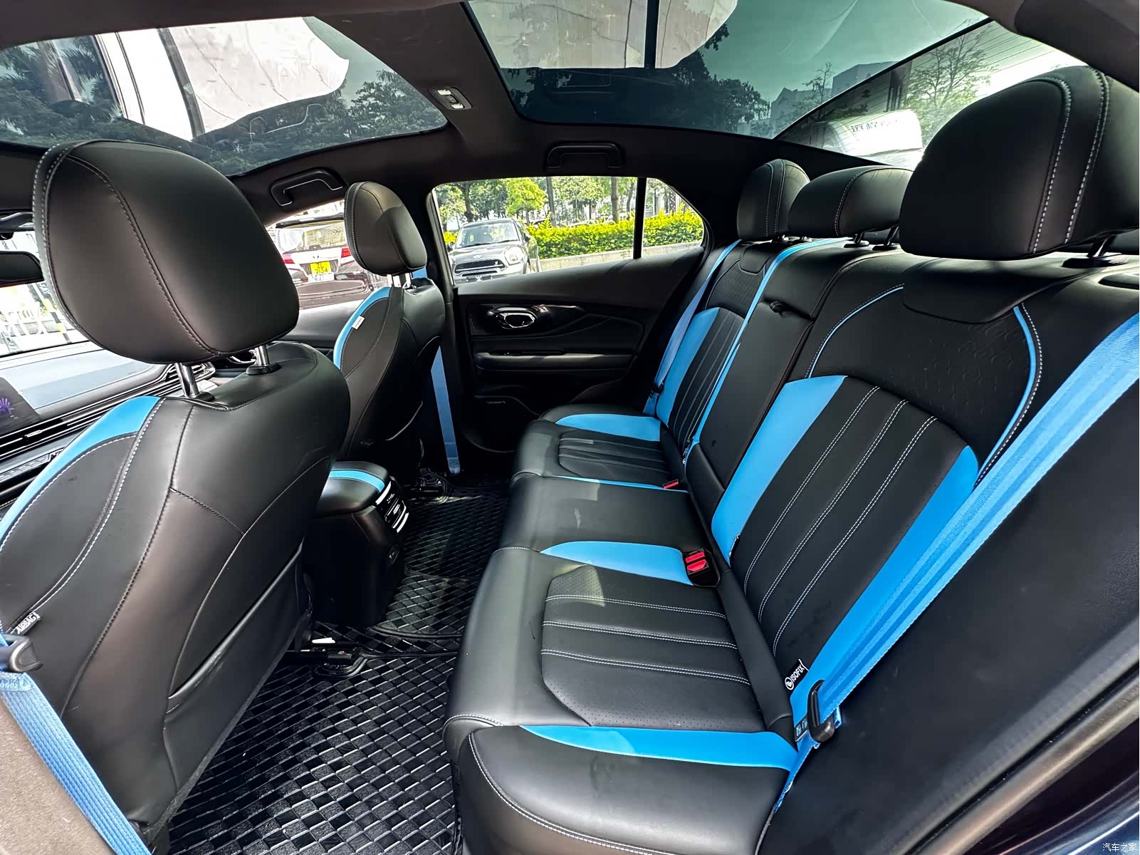 Geely Galaxy Empow, 2023 16