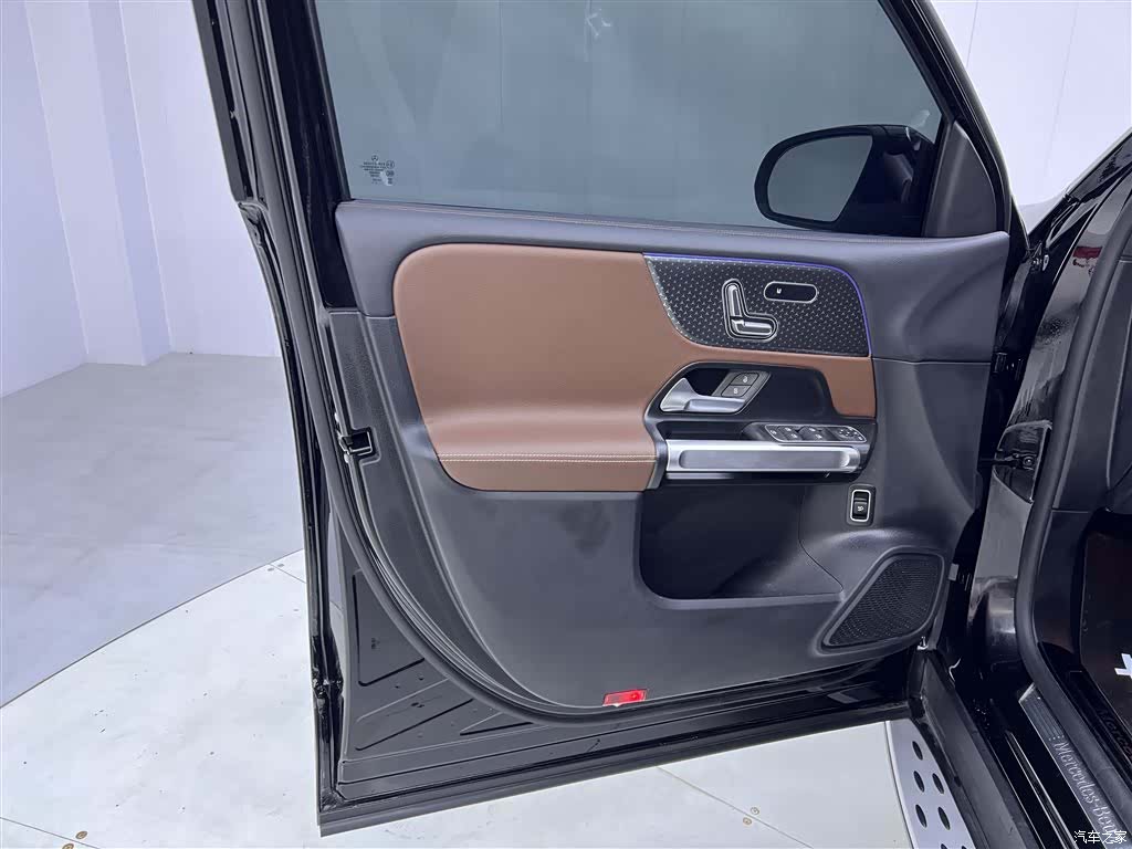 Mercedes-Benz GLB, 2024 17