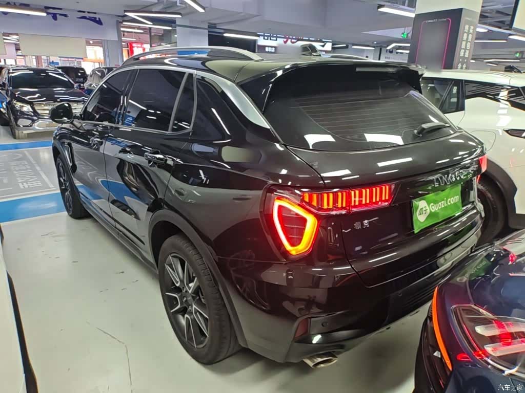 Lynk & Co 01, 2022 все фото