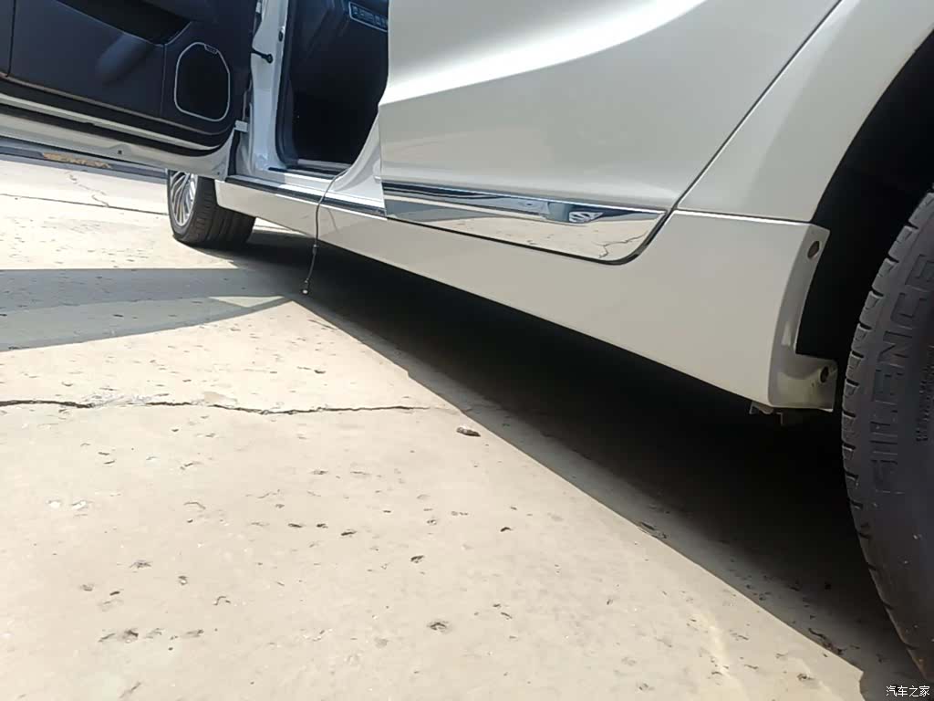 Geely 4G, 2017 22