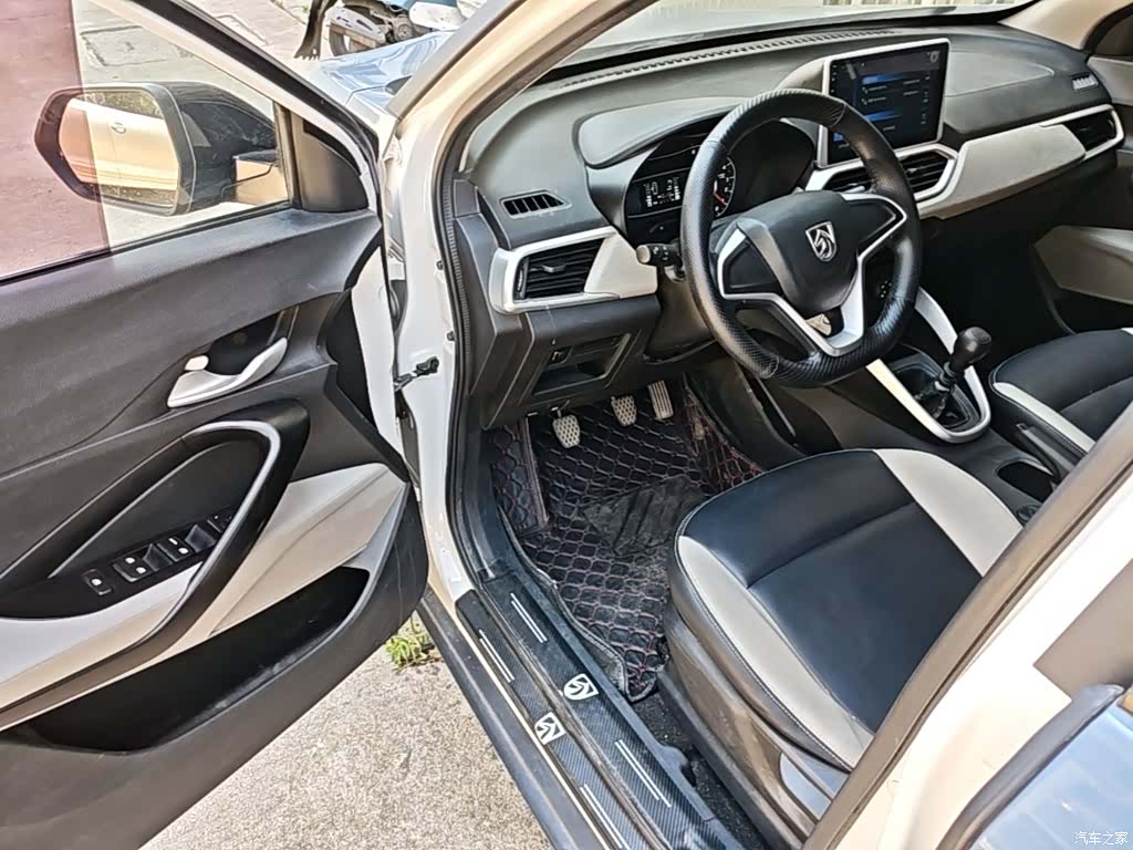 Wuling 510, 2017 16