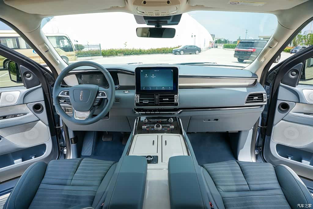 Lincoln Navigator, 2019 9