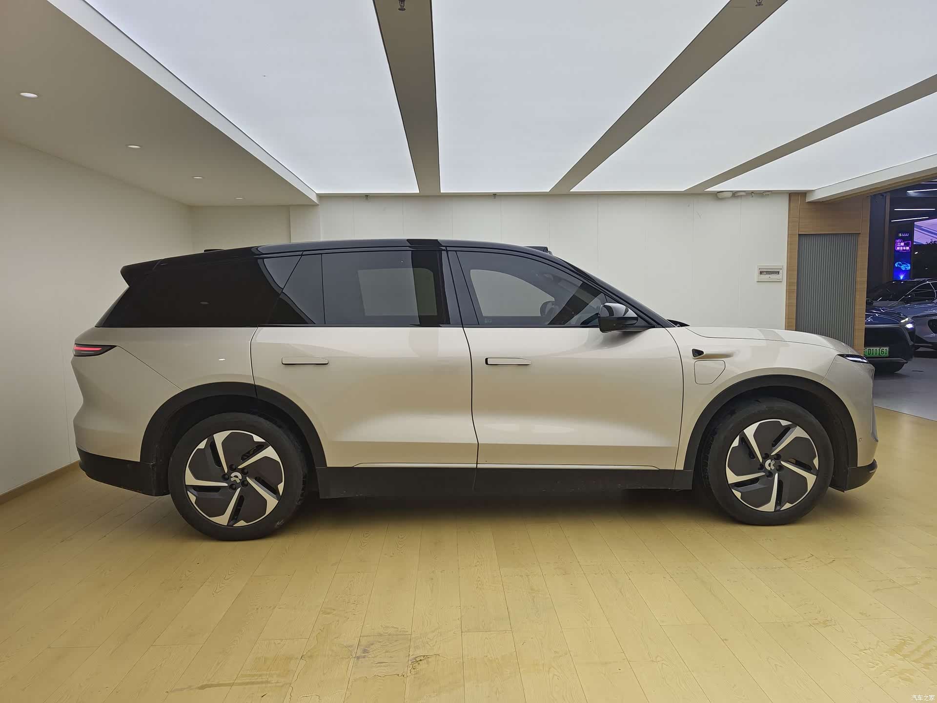 NIO ES8, 2024 7