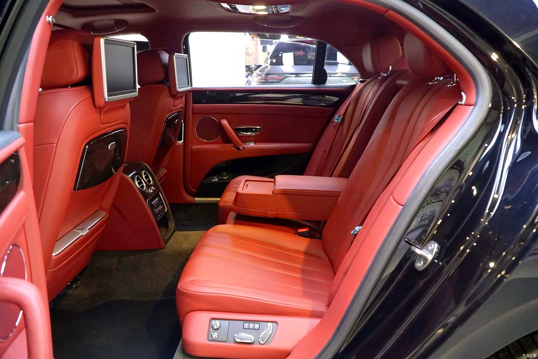 Bentley Flying Spur, 2016 6