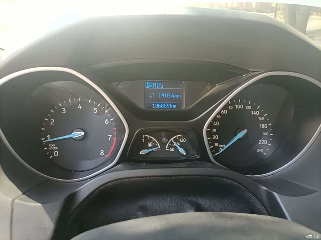 Ford Focus, 2016 12