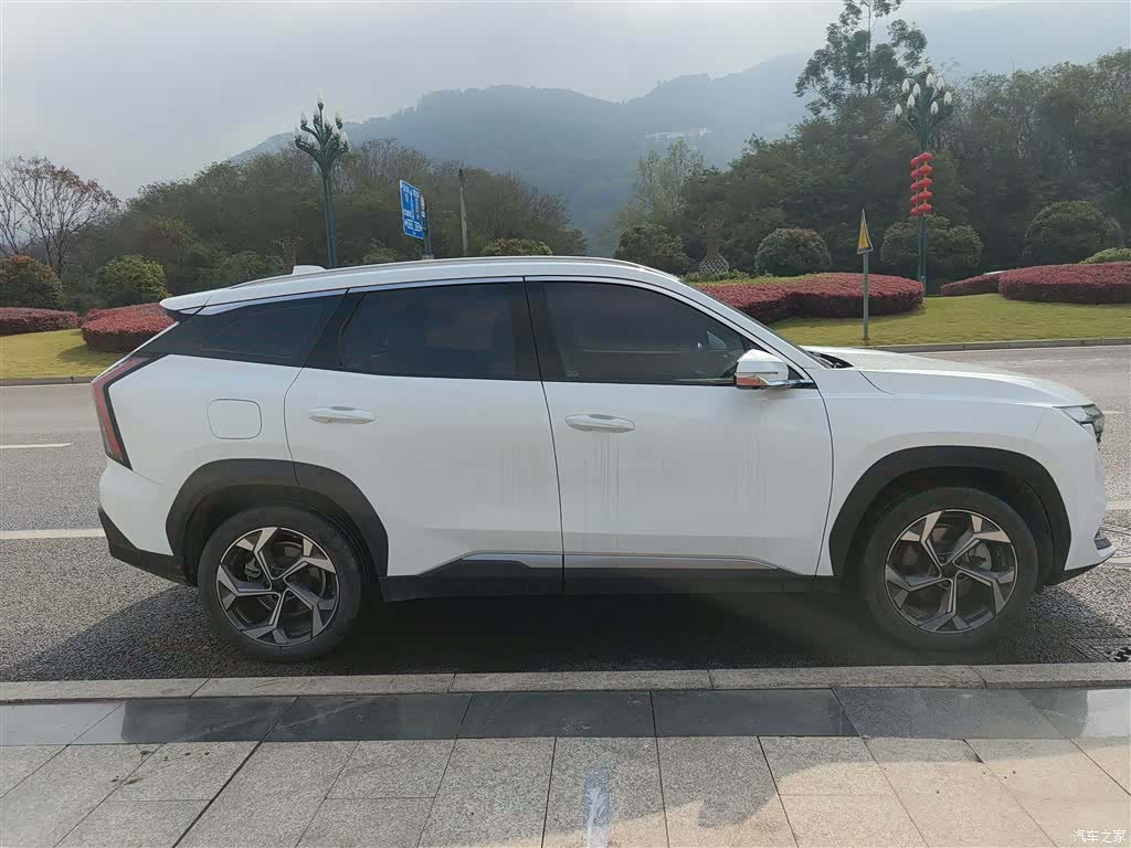 Geely Boyue, 2023 4