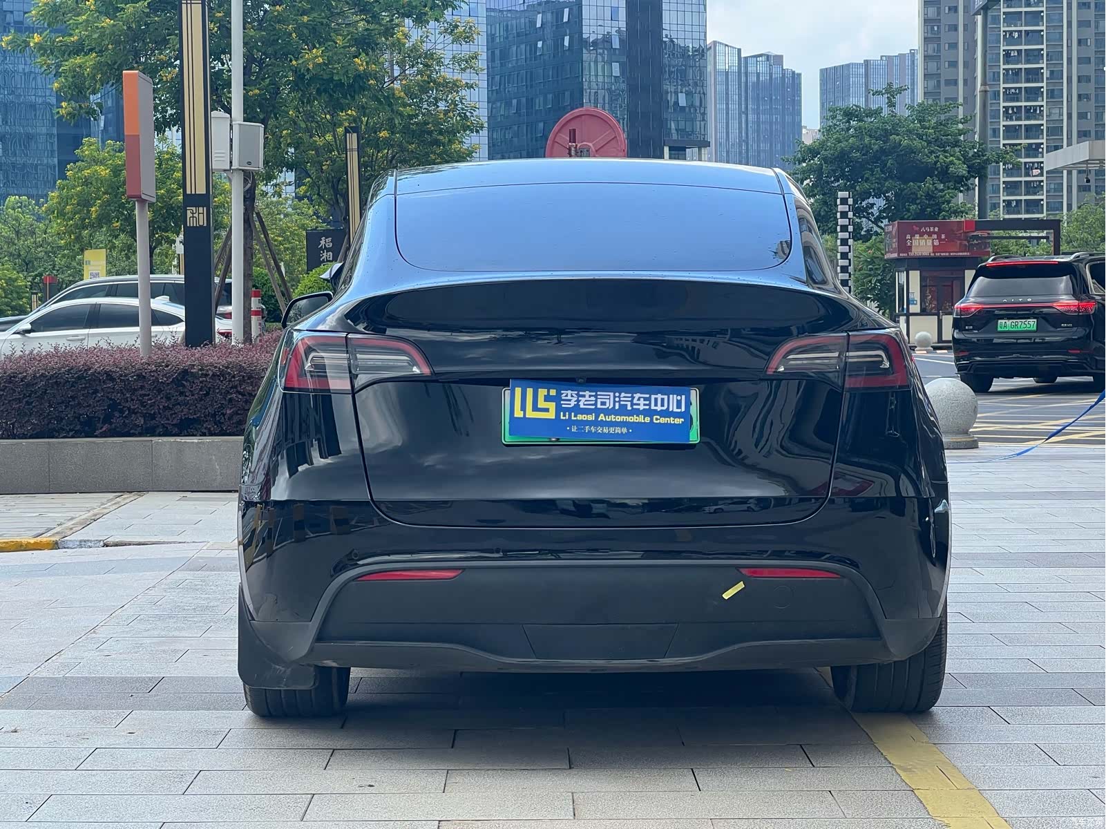 Tesla Model Y, 2023 3