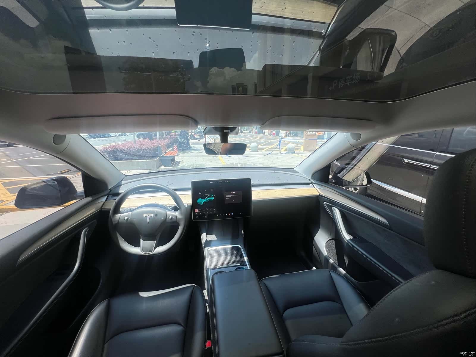 Tesla Model Y, 2023 8
