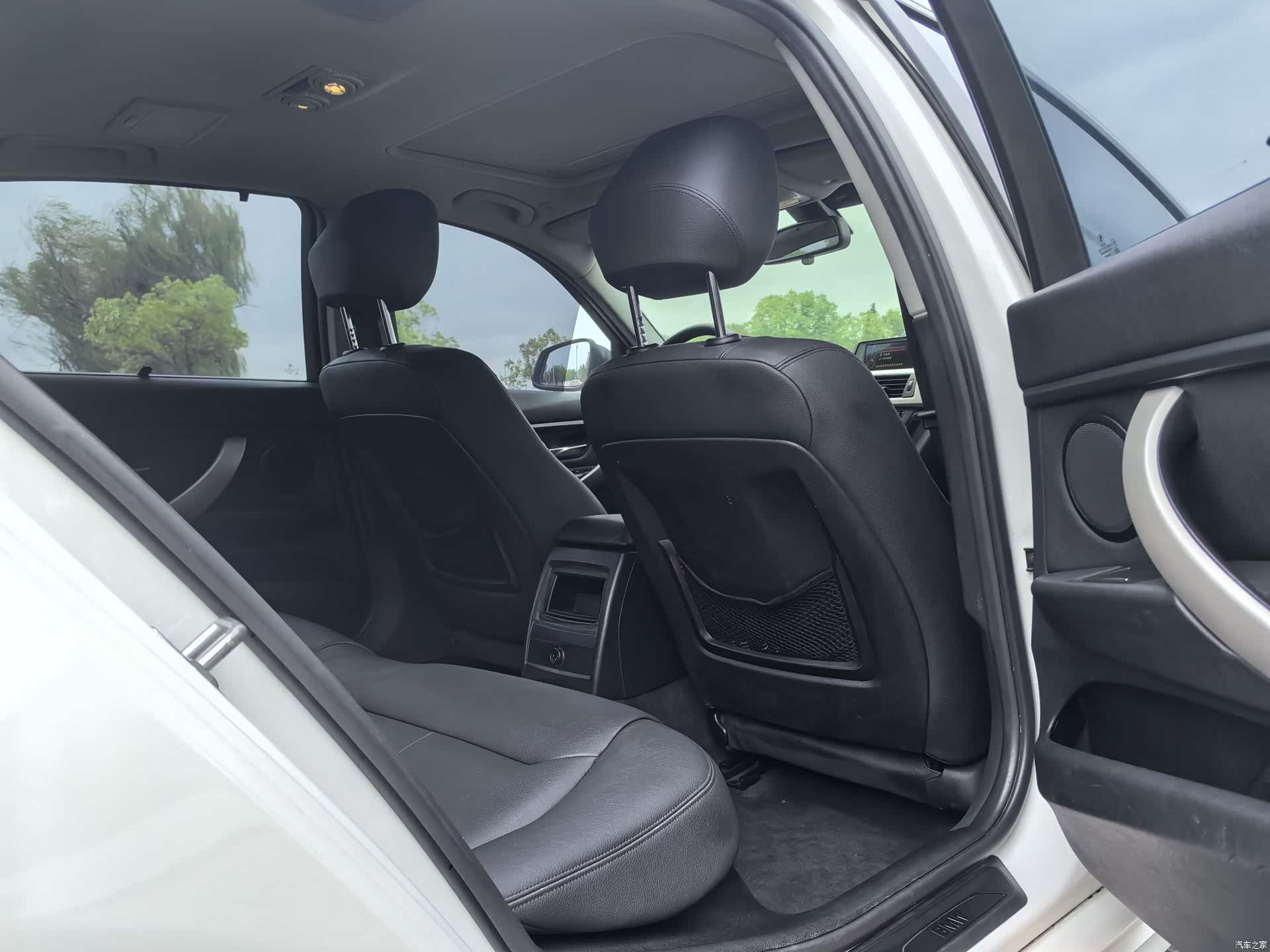 BMW 3 Series, 2017 все фото