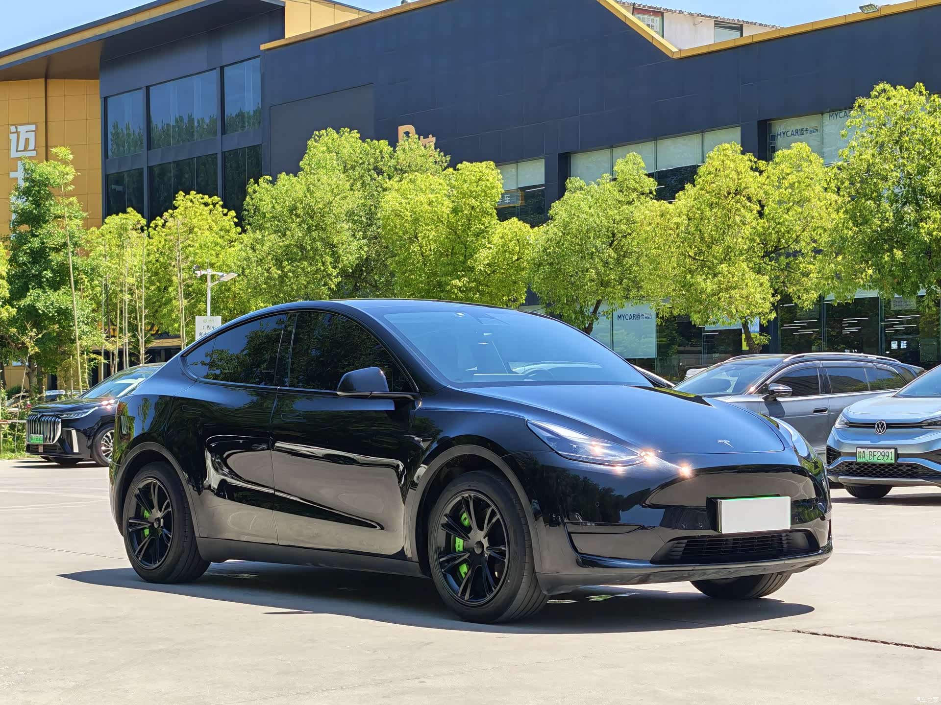 Tesla Model Y, 2023 3