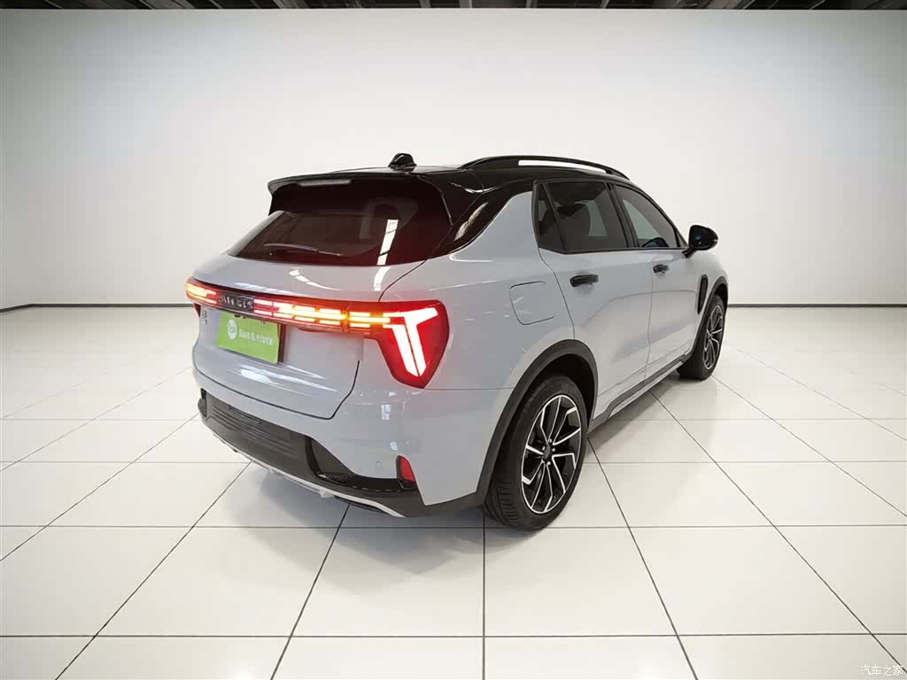 Lynk & Co 01, 2023 все фото