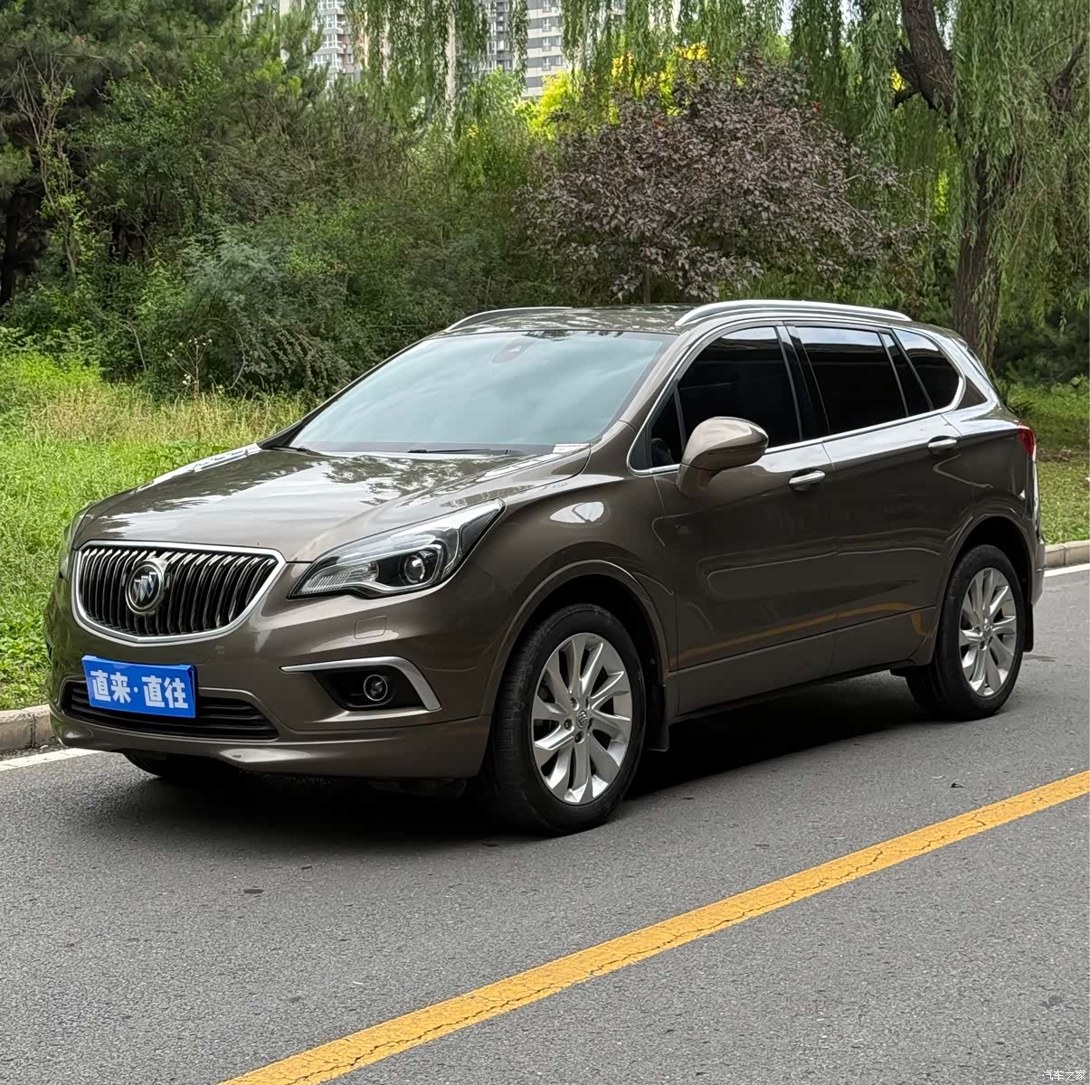 Buick Envision Plus, 2013 1