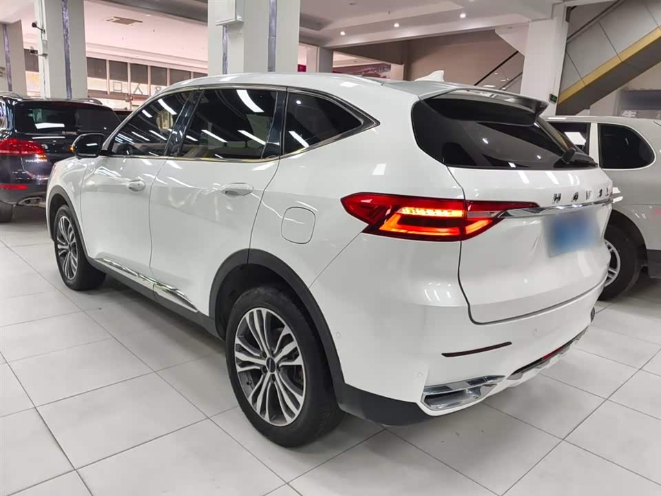 Haval F7