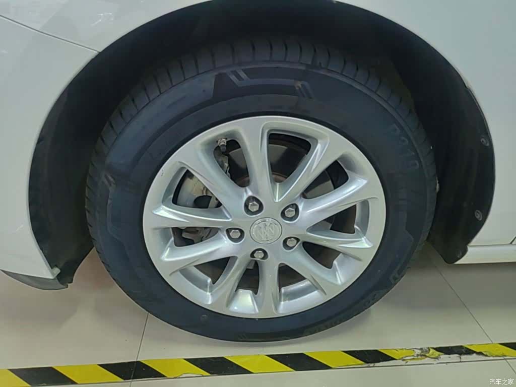 Buick GL6, 2018 23