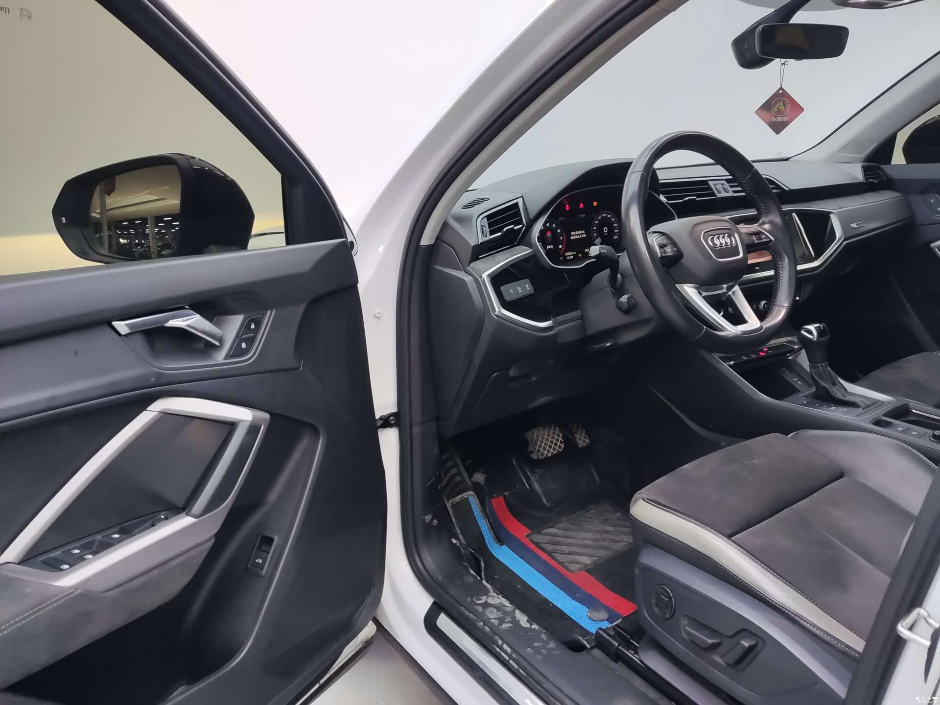 Audi Q3, 2021 12