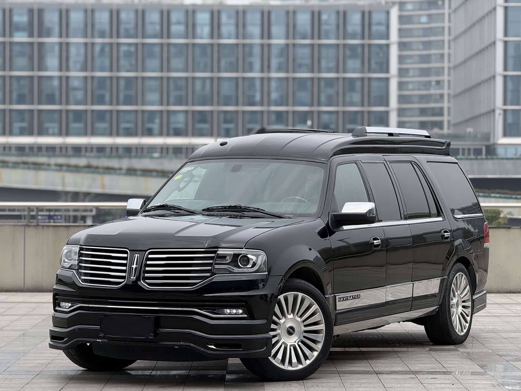 Lincoln Navigator
