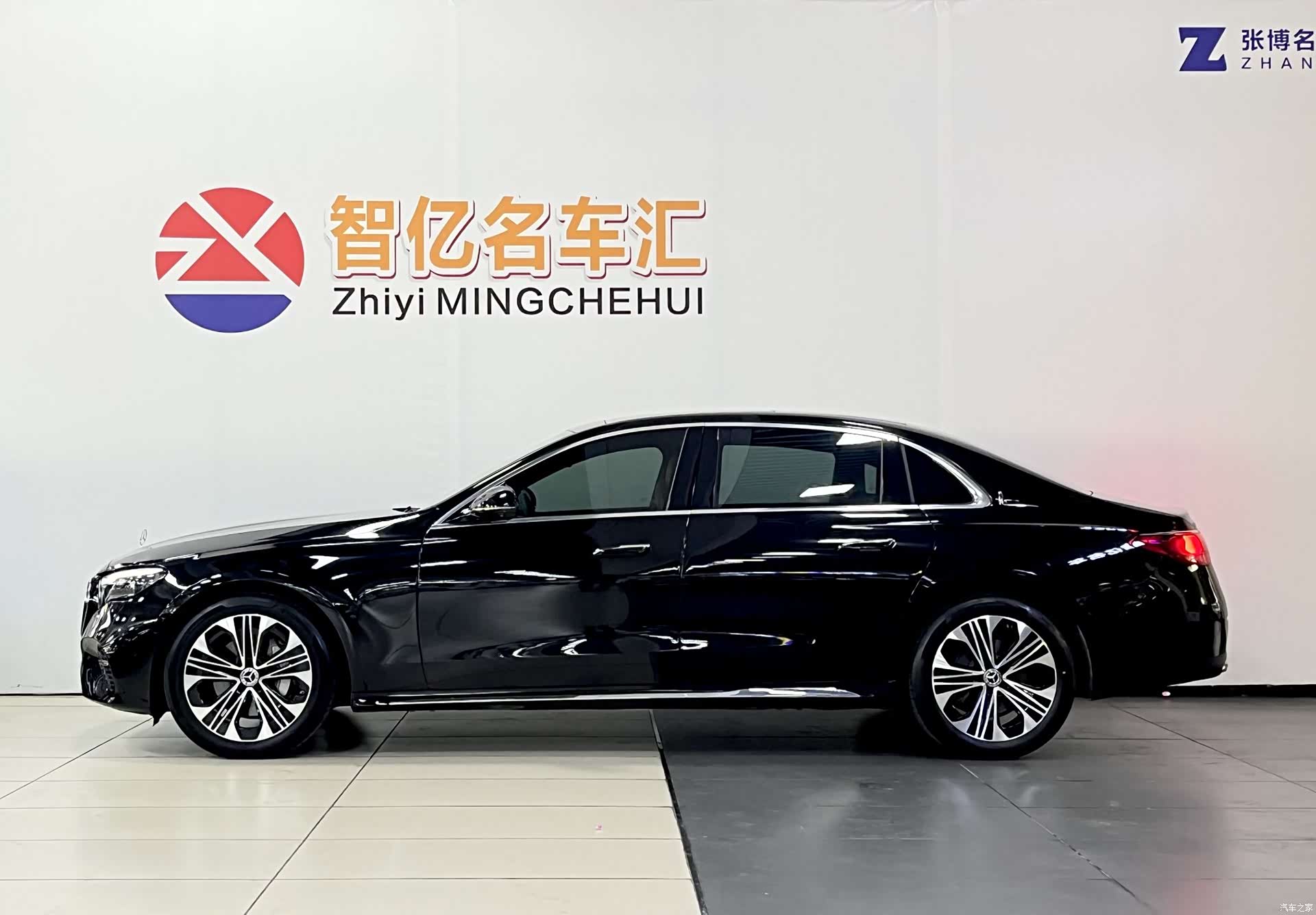 Mercedes-Benz E-Class, 2025 4
