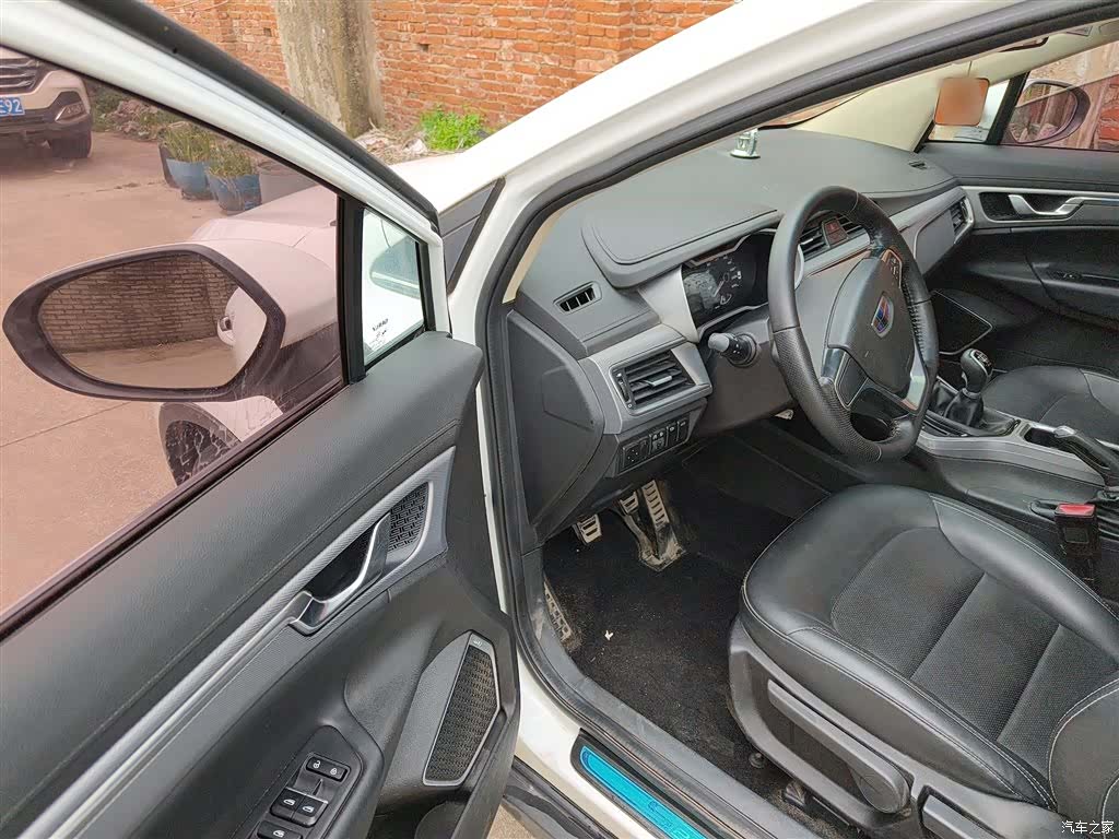 Geely Emgrand, 2018 12