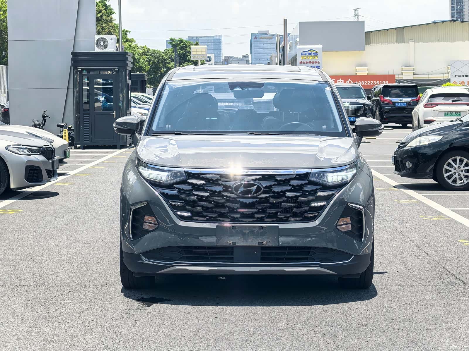 Hyundai Custo, 2023 3