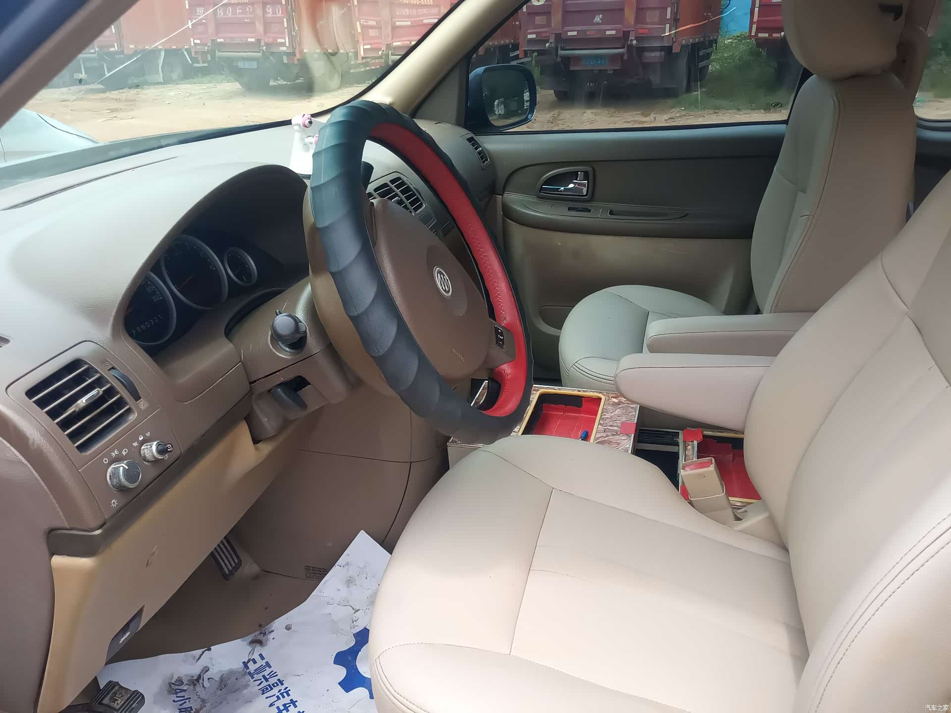 Buick GL8, 2012 6