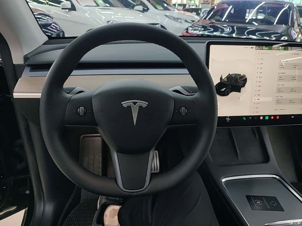 Tesla Model Y, 2022 11
