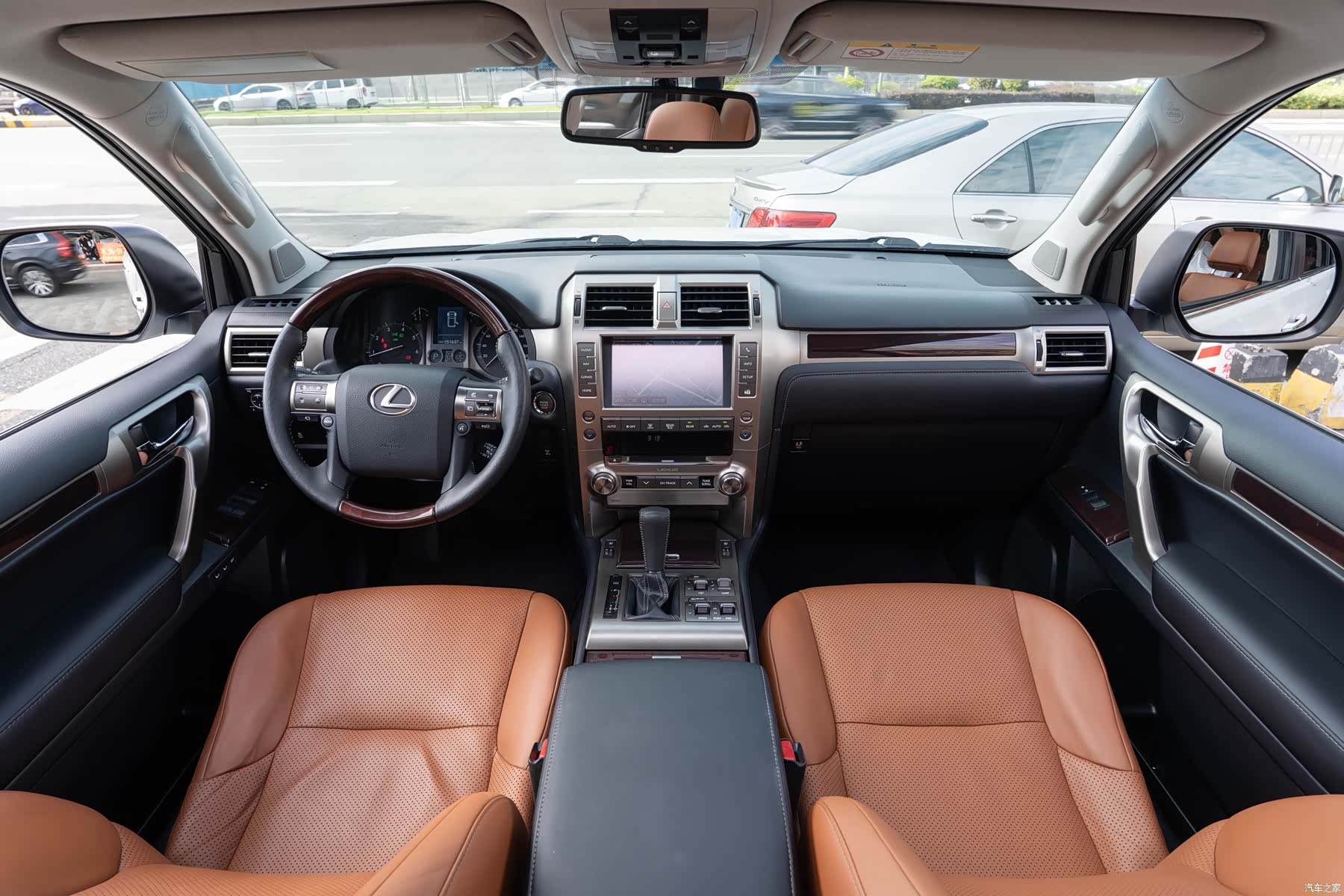 Lexus GX, 2015 14