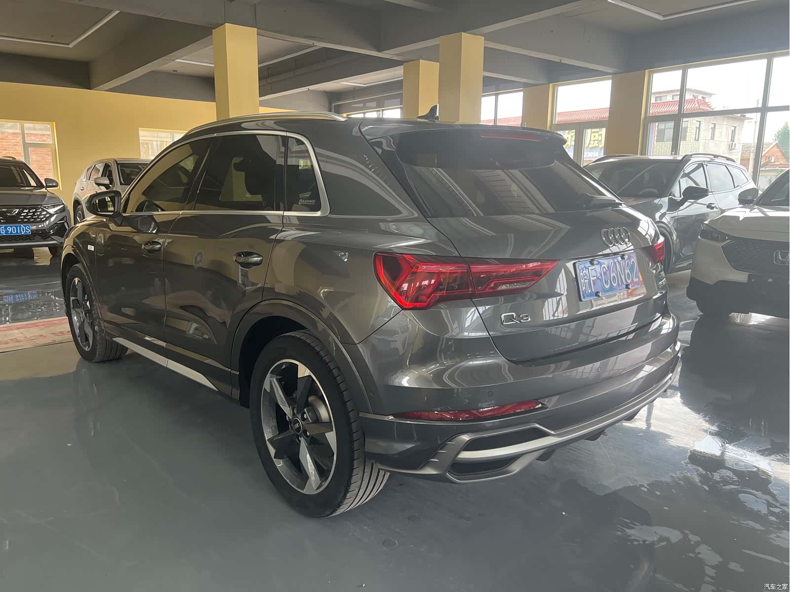 Audi Q3, 2023 8