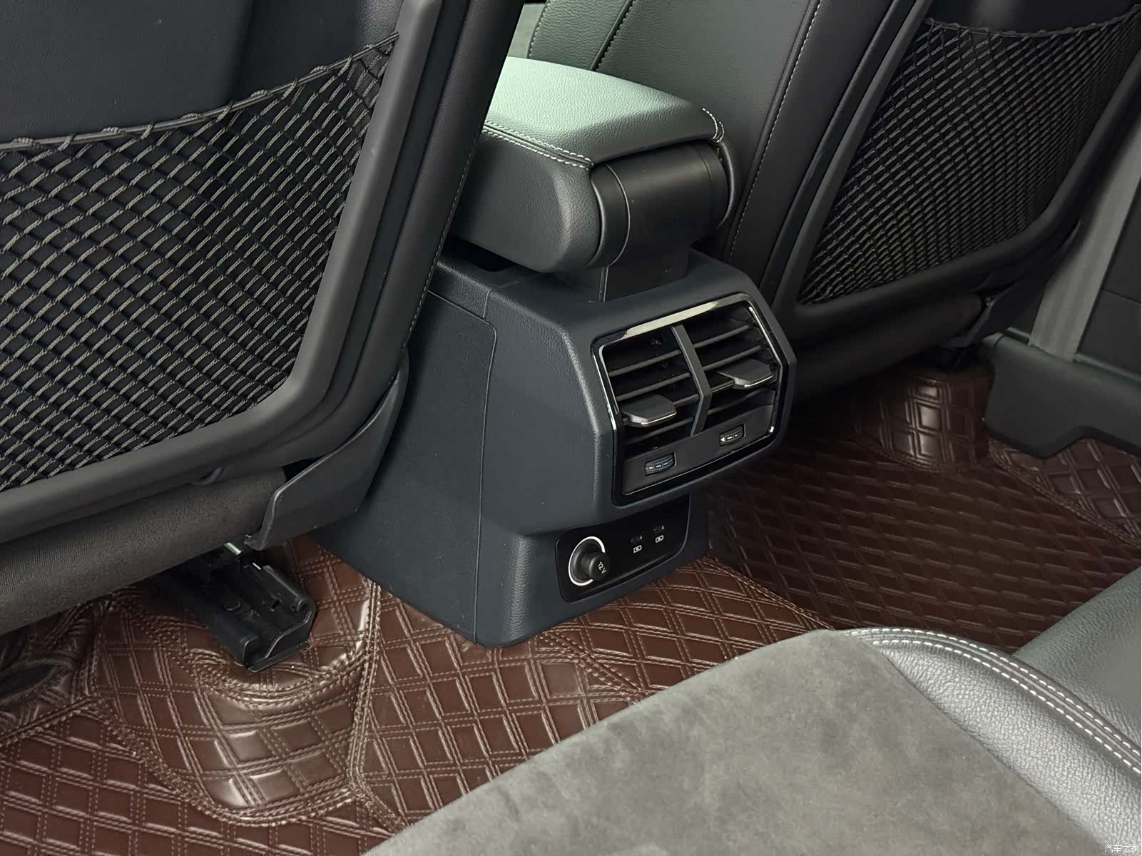 Audi Q3, 2022 14