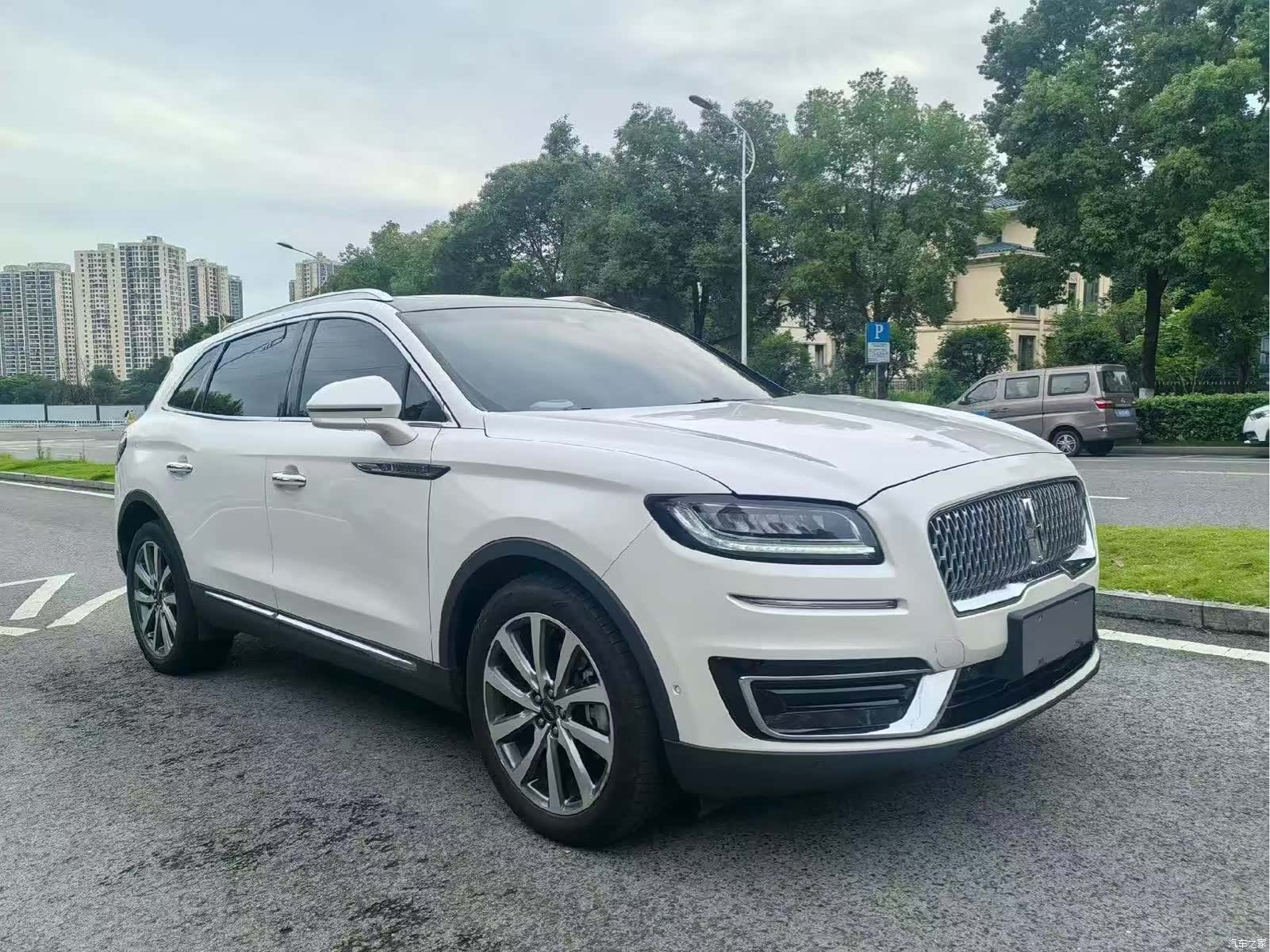 Lincoln Nautilus, 2019 3