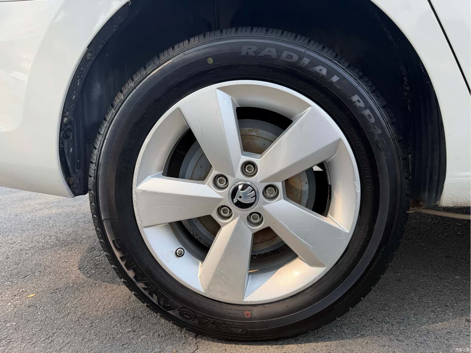 Skoda Rapid, 2013 33