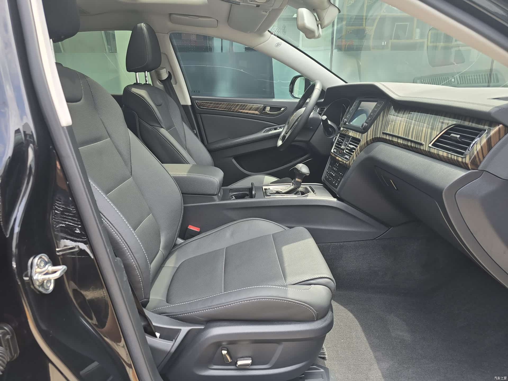 Hongqi H7, 2023 16