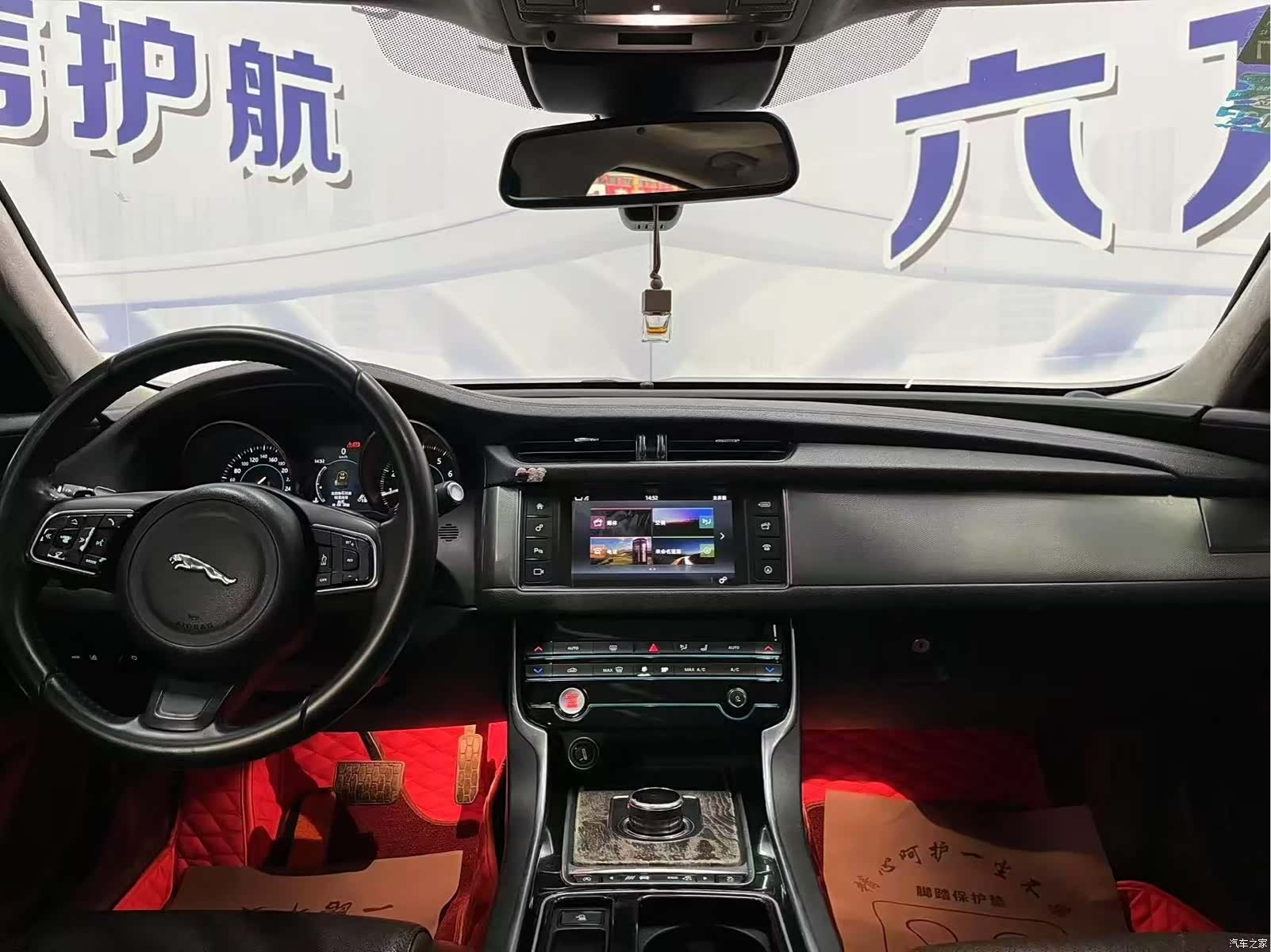 Land Rover XFL, 2017 6