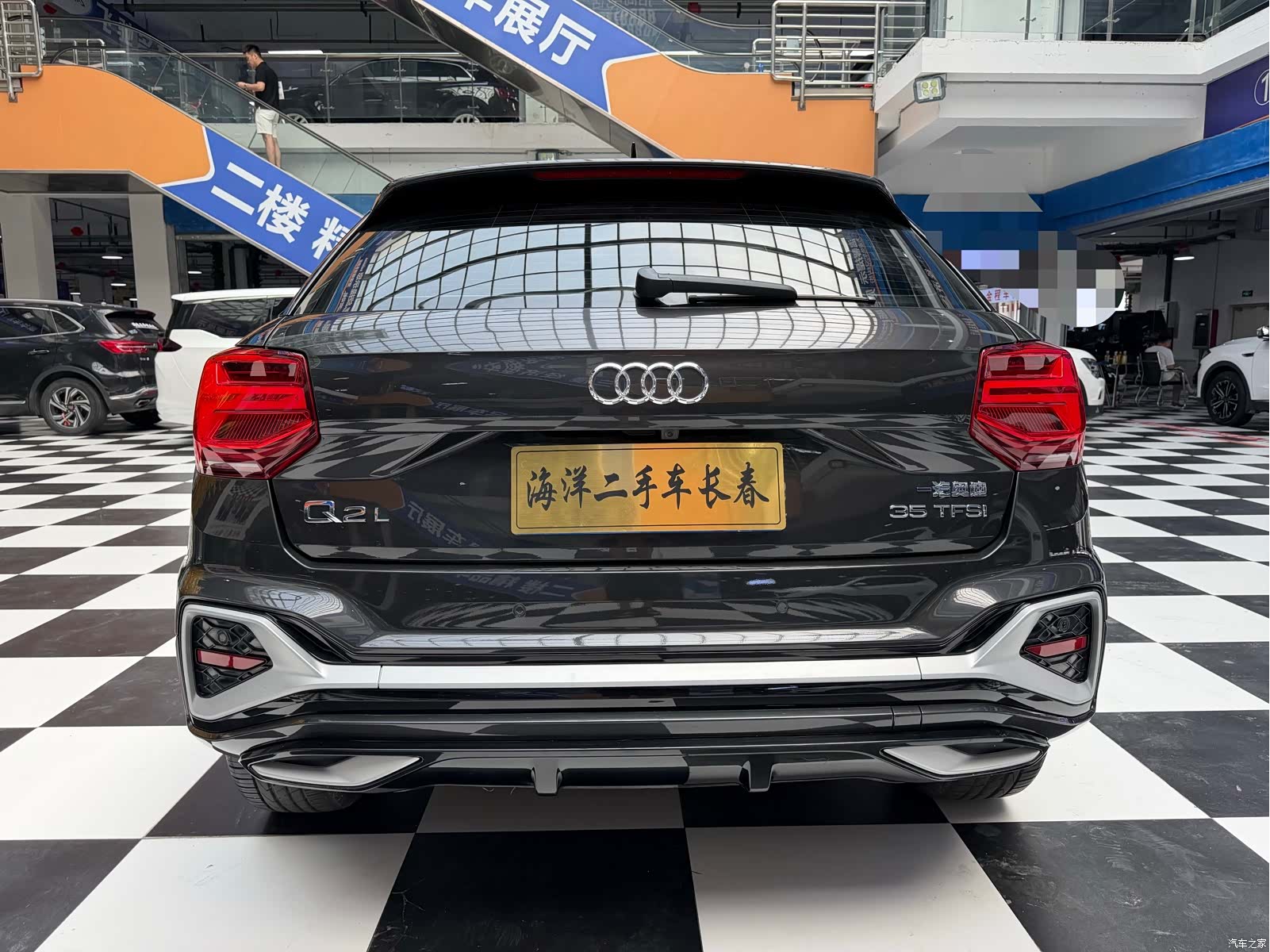 Audi Q2L, 2022 3