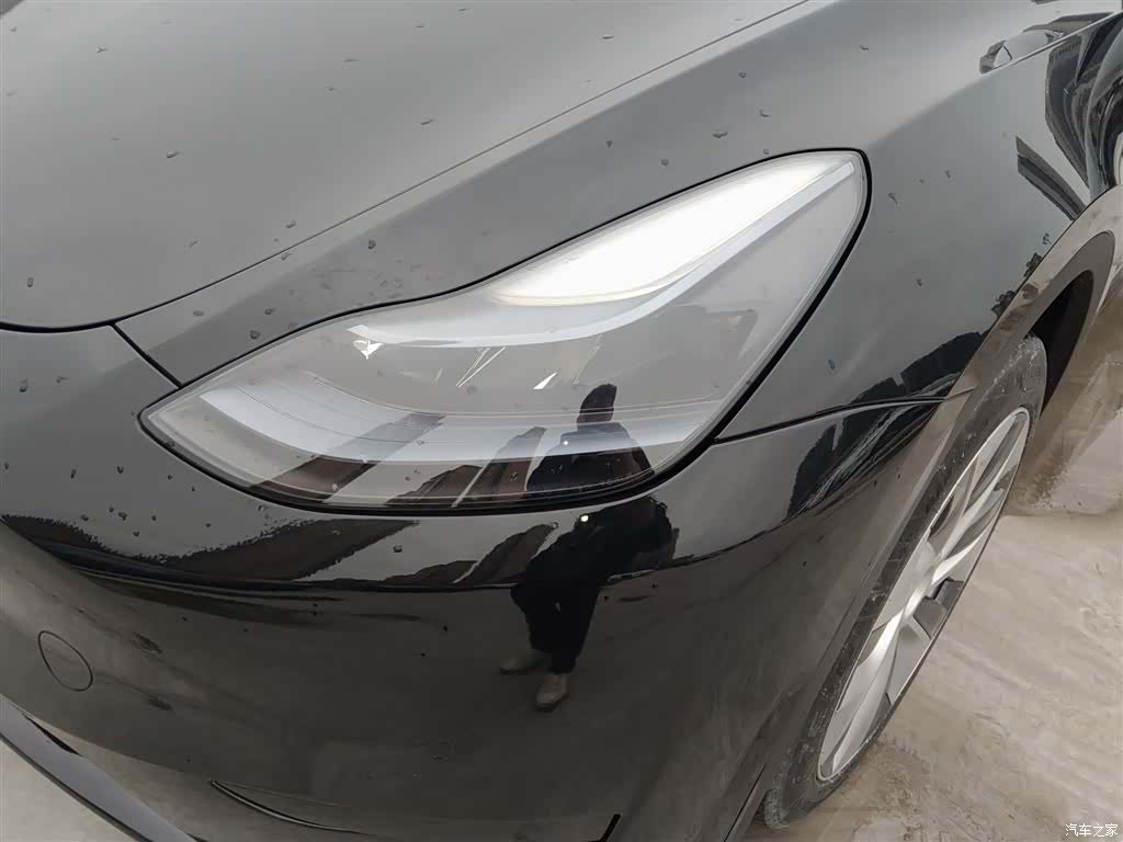 Tesla Model Y, 2023 24