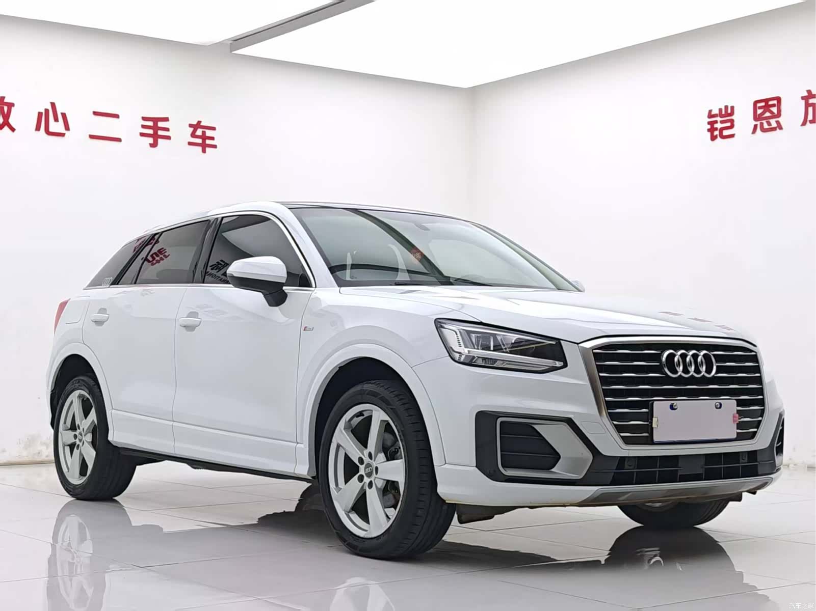 Audi Q2L, 2019 3