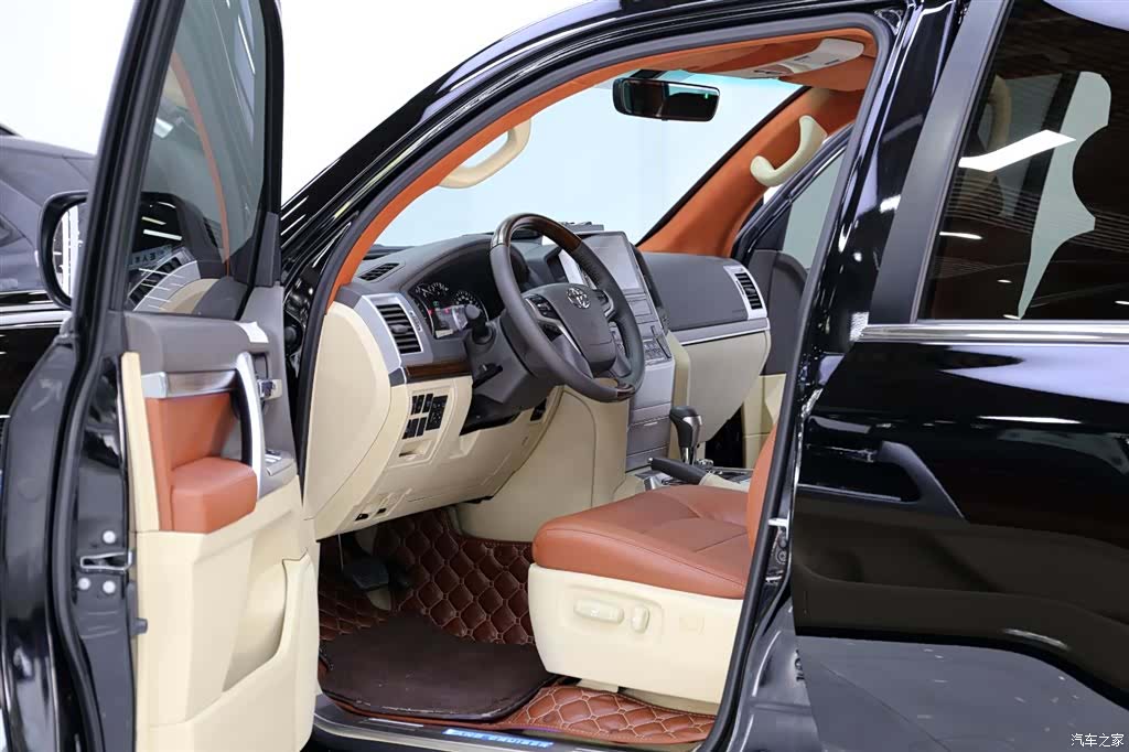 Toyota Land Cruiser, 2017 все фото