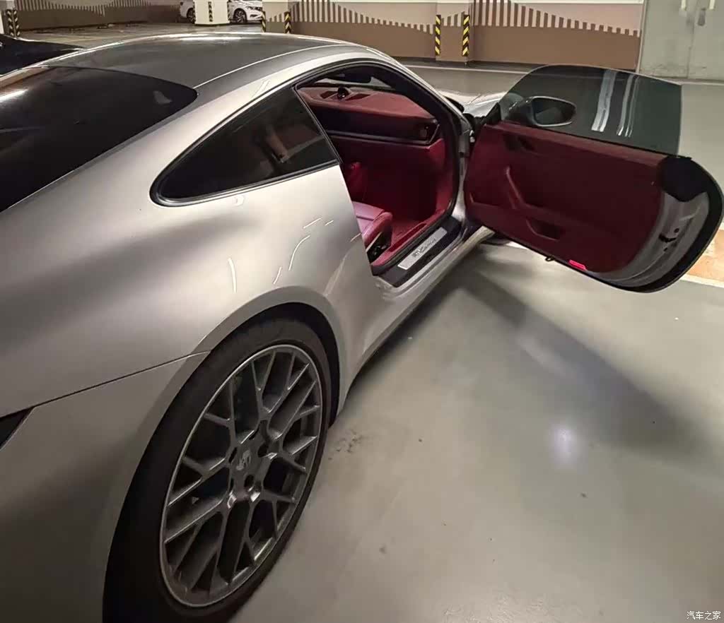 Porsche 911, 2025 8
