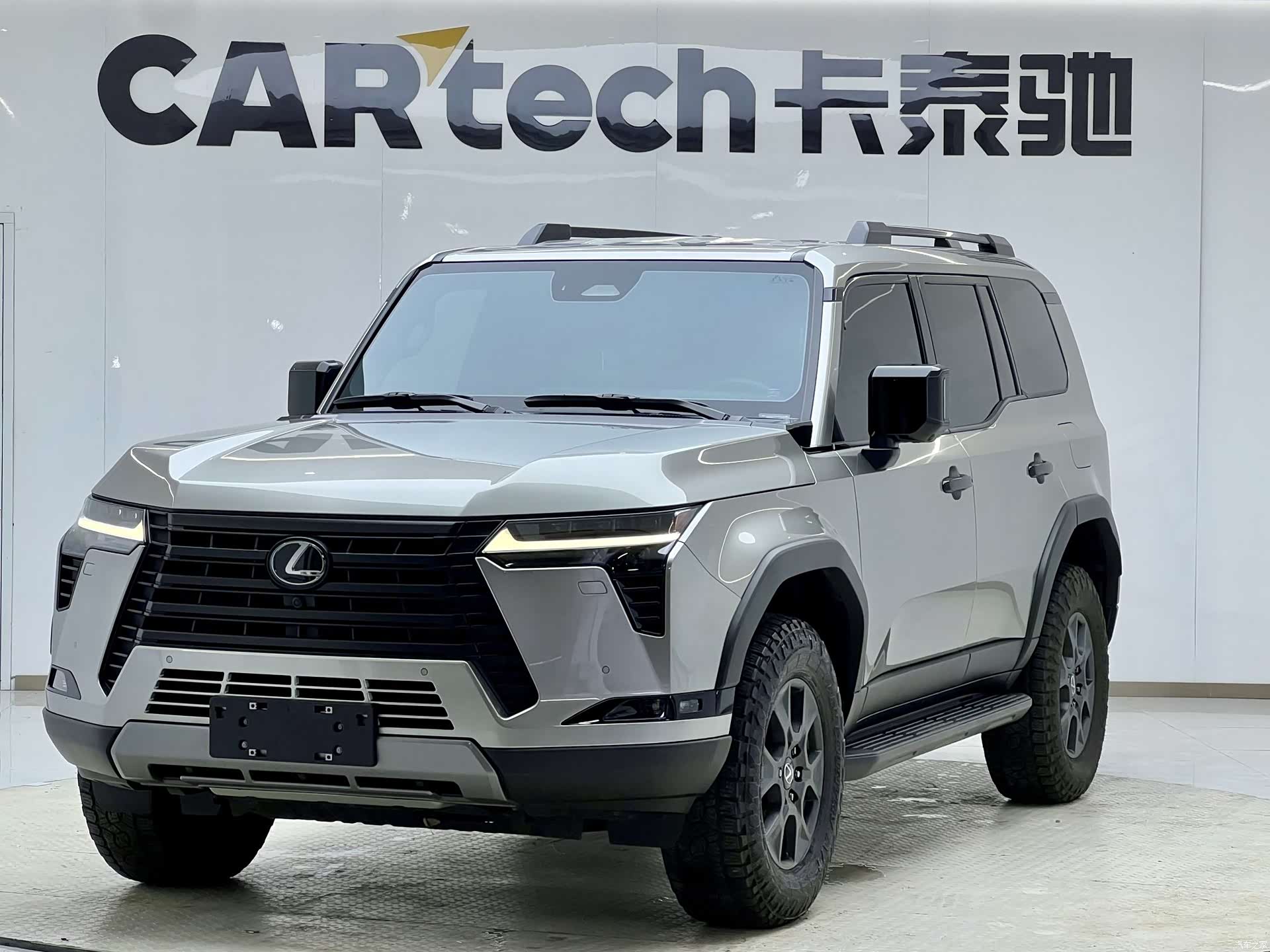 Lexus GX, 2025 1