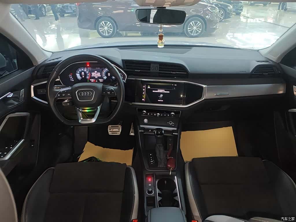 Audi Q3, 2020 6