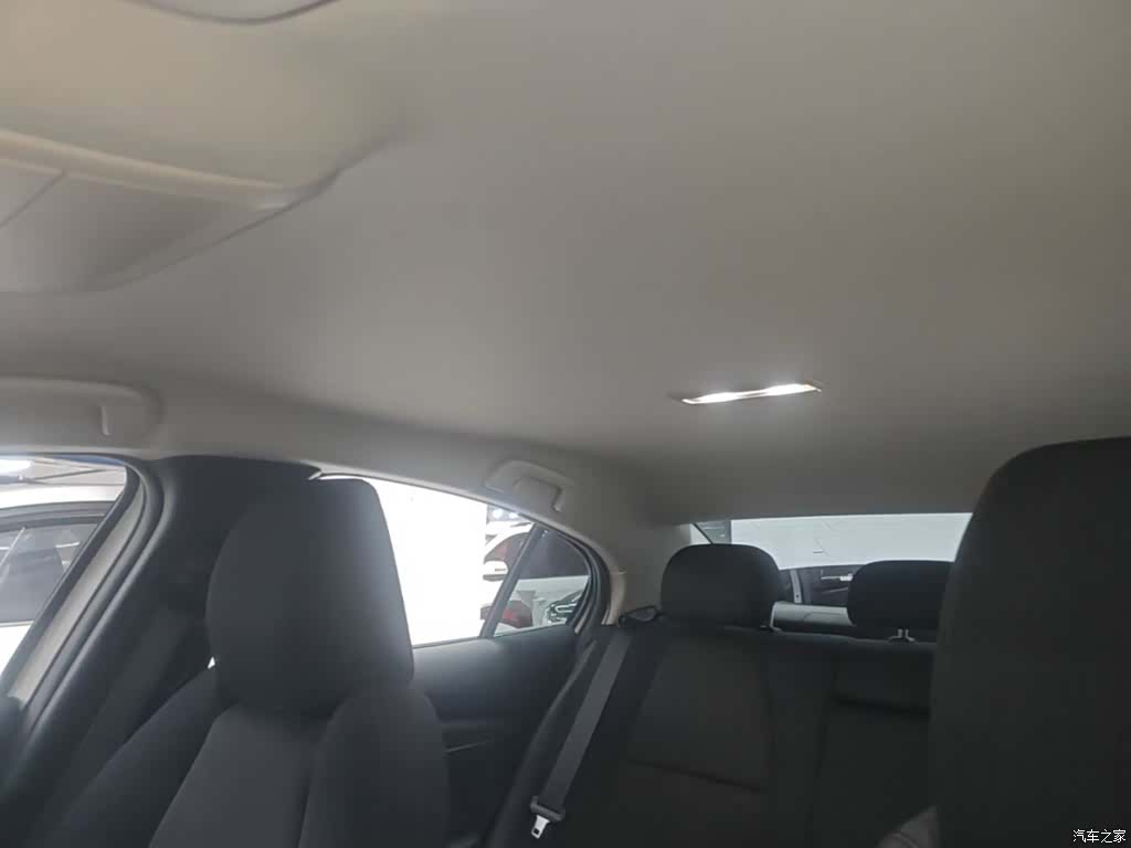 Mazda Mazda3, 2020 18