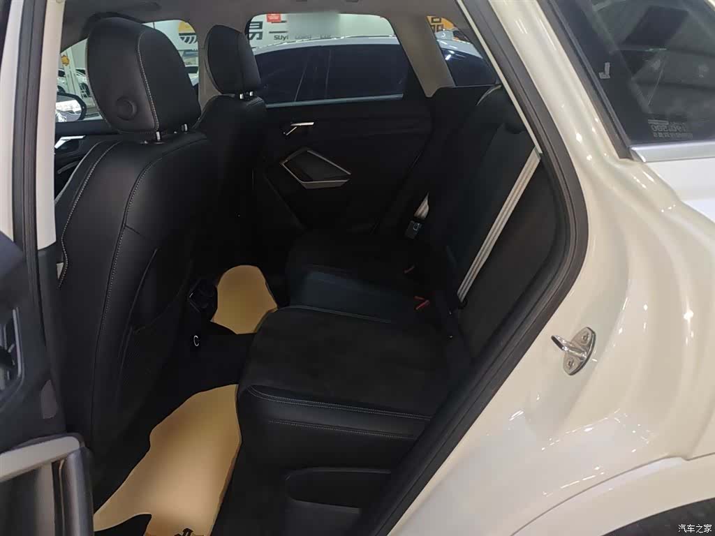 Audi Q3, 2020 13