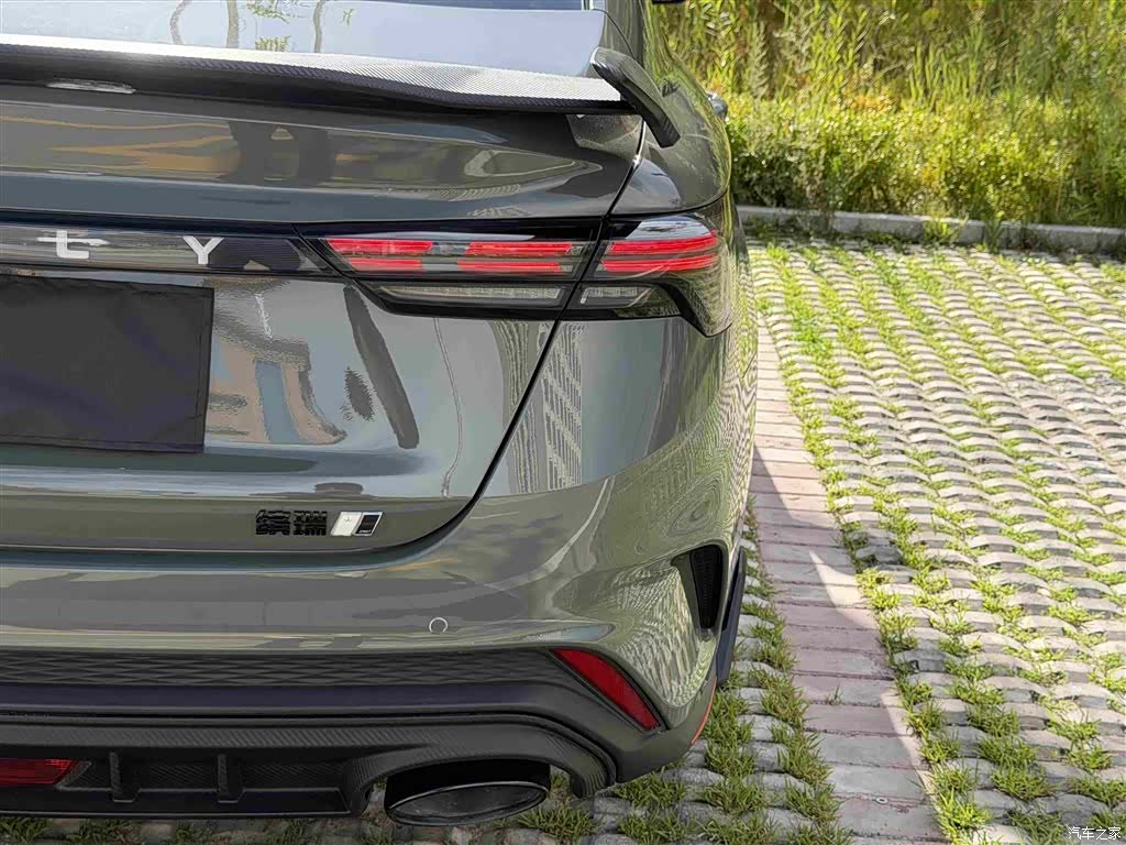 Geely Binray, 2023 16