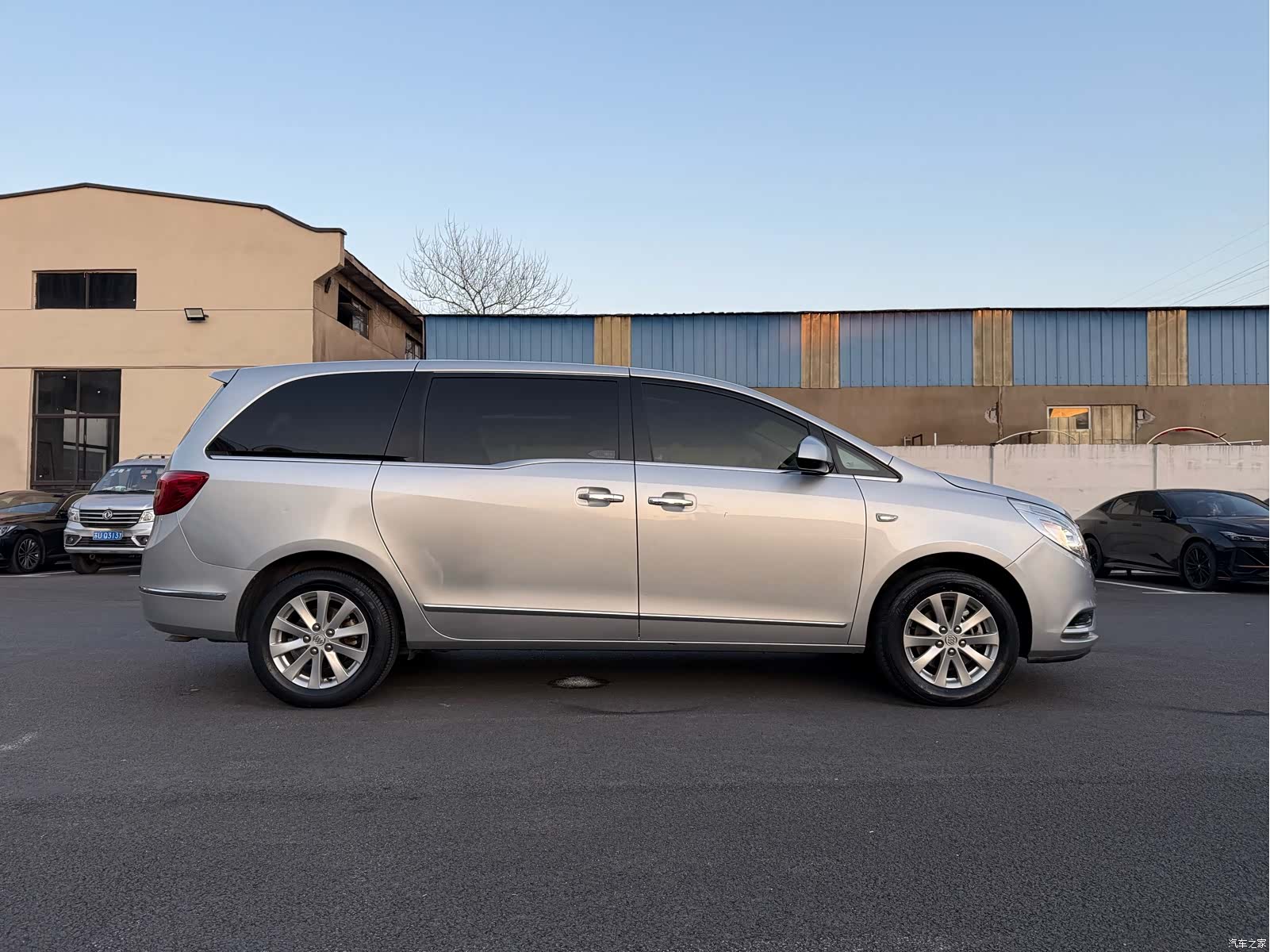 Buick GL8, 2019 24