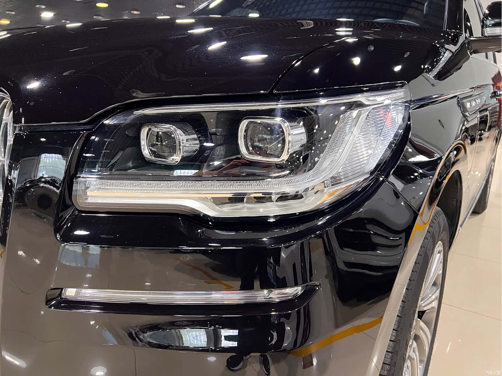 Lincoln Navigator, 2024 4
