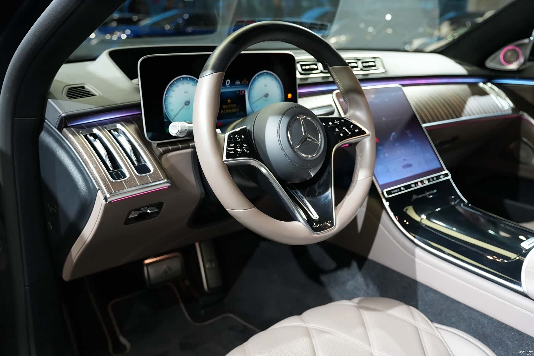 Maybach S-Class, 2023 12