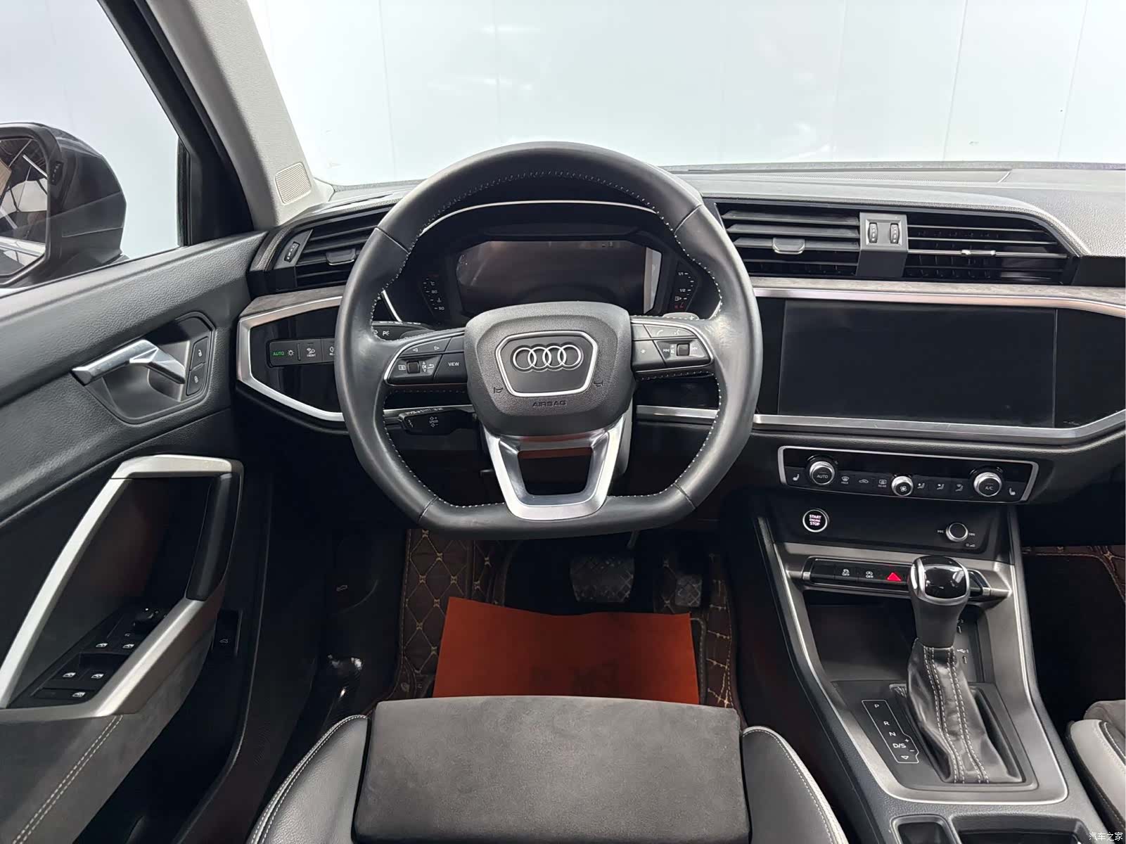 Audi Q3, 2022 6
