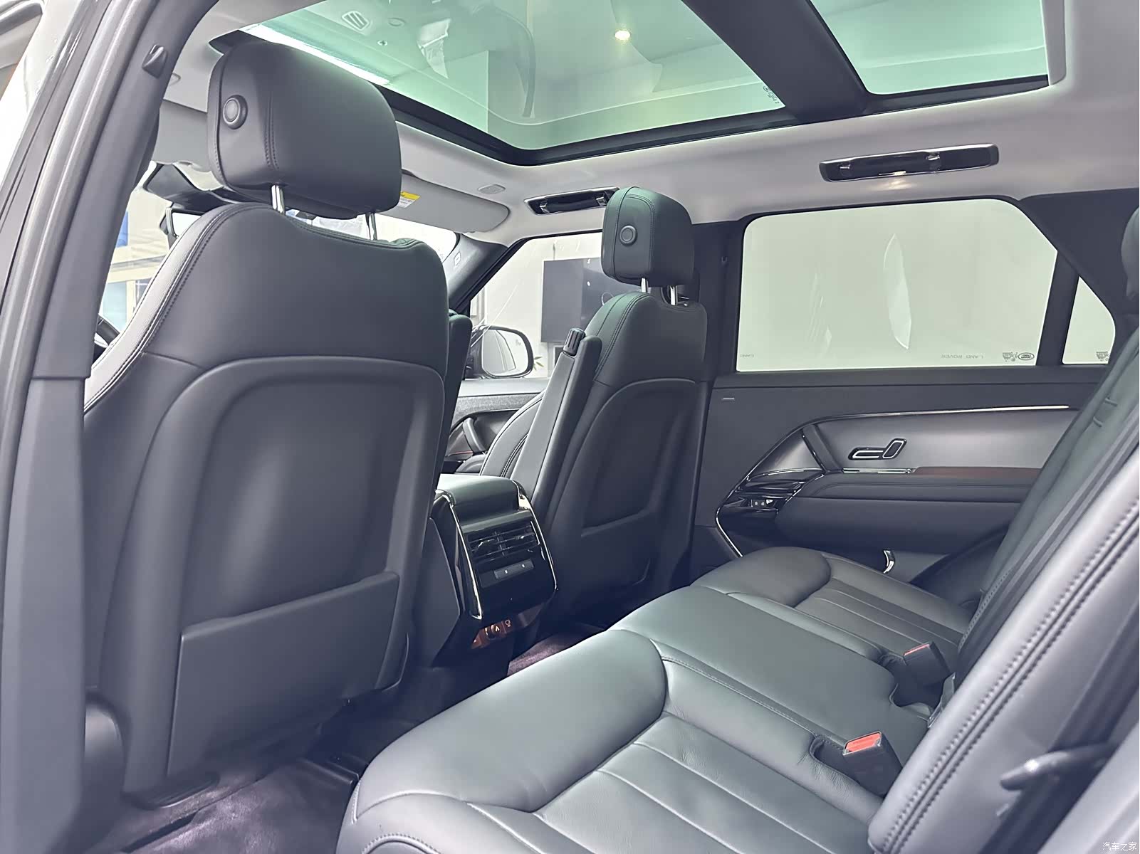 Land Rover Range Rover, 2023 13