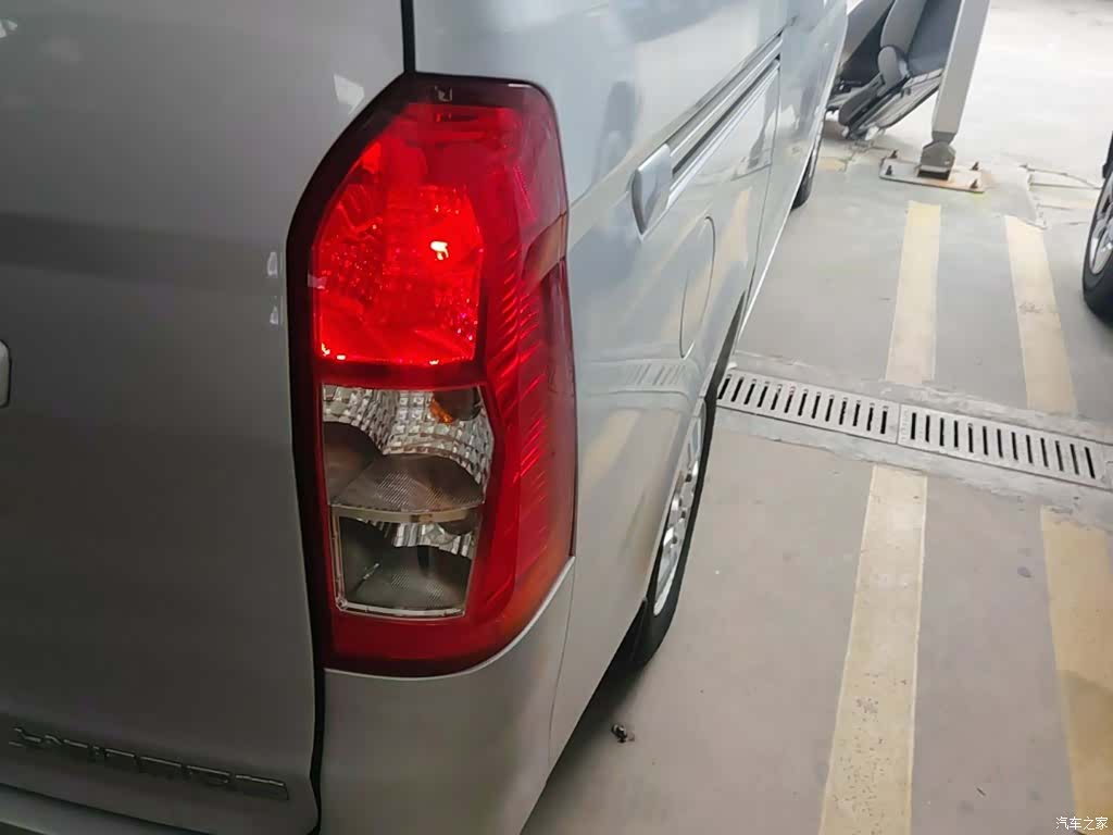 Wuling V, 2017 8