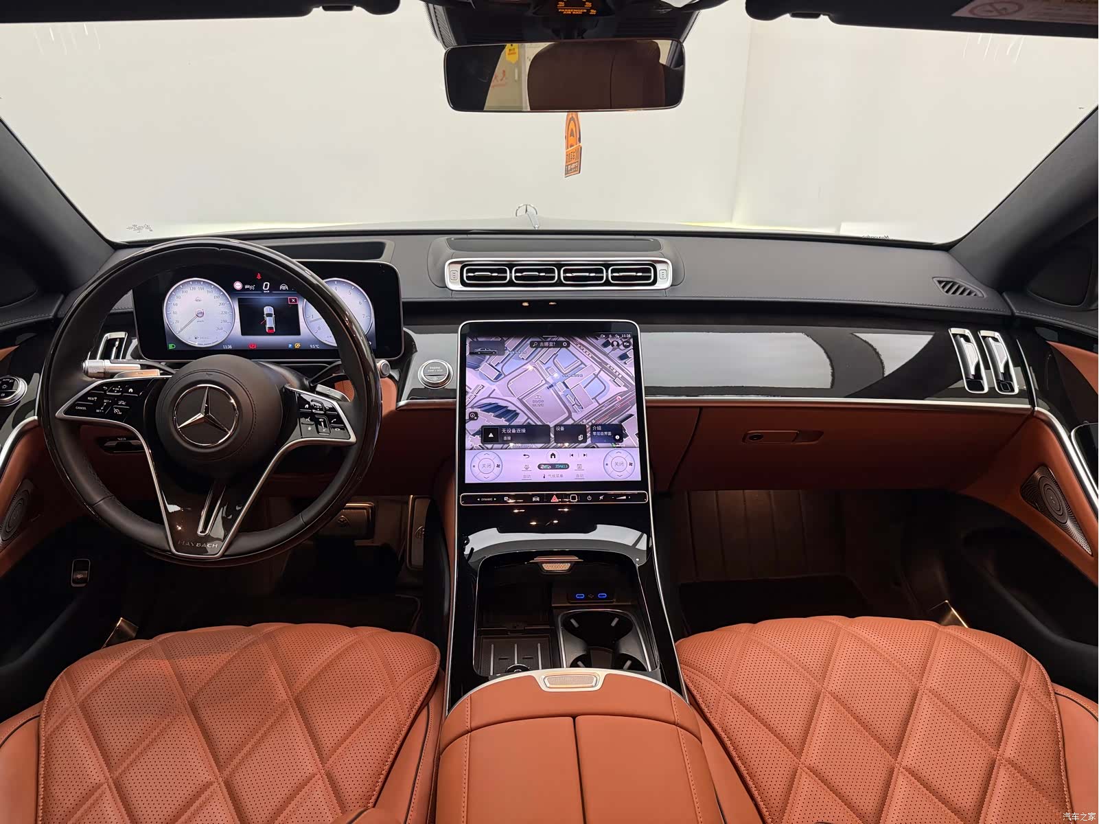 Maybach S-Class, 2023 12